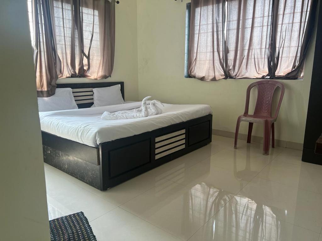 Blue Bell Homestay Лонавала Экстерьер фото