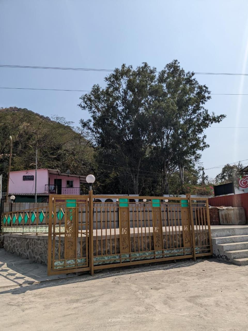 Blue Bell Homestay Лонавала Экстерьер фото