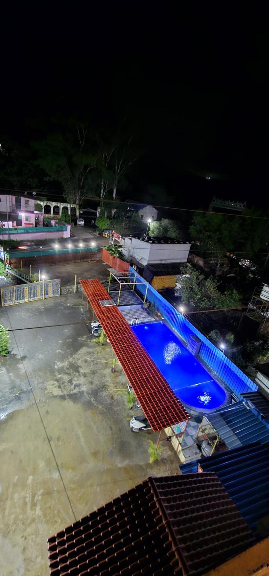 Blue Bell Homestay Лонавала Экстерьер фото