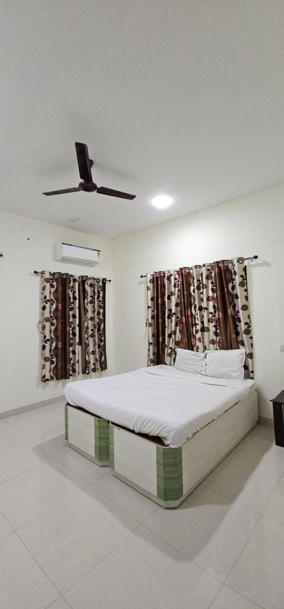 Blue Bell Homestay Лонавала Экстерьер фото