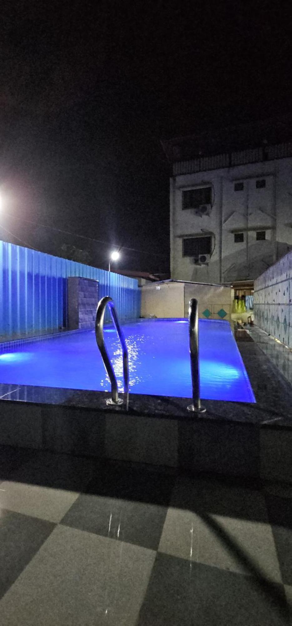 Blue Bell Homestay Лонавала Экстерьер фото
